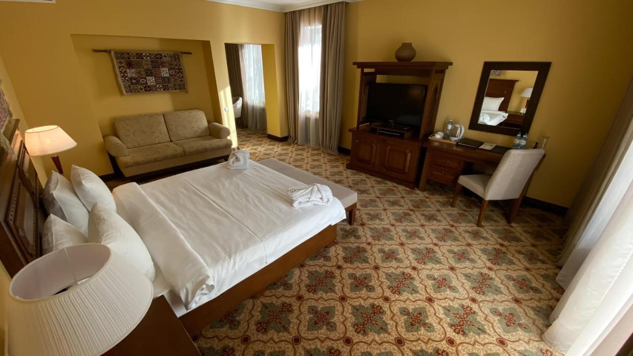 Samal Resort & Spa Almaty Exteriér fotografie