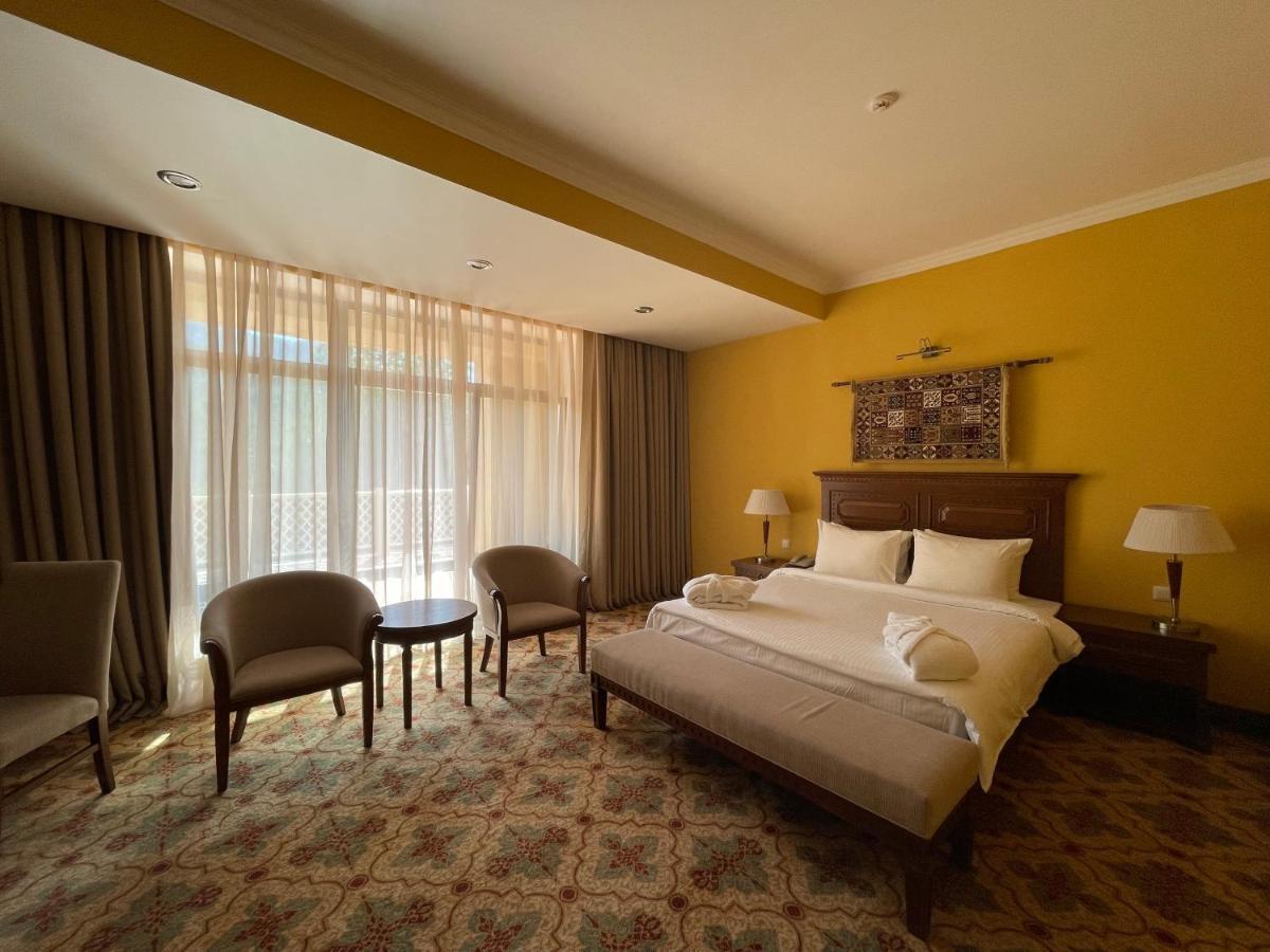 Samal Resort & Spa Almaty Exteriér fotografie